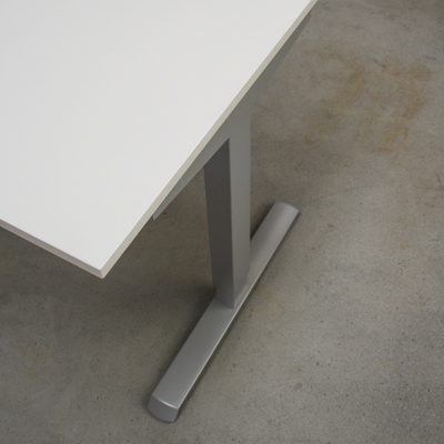 Hæve-/sænkebord | 160x80 cm | Hvid med sølv stel